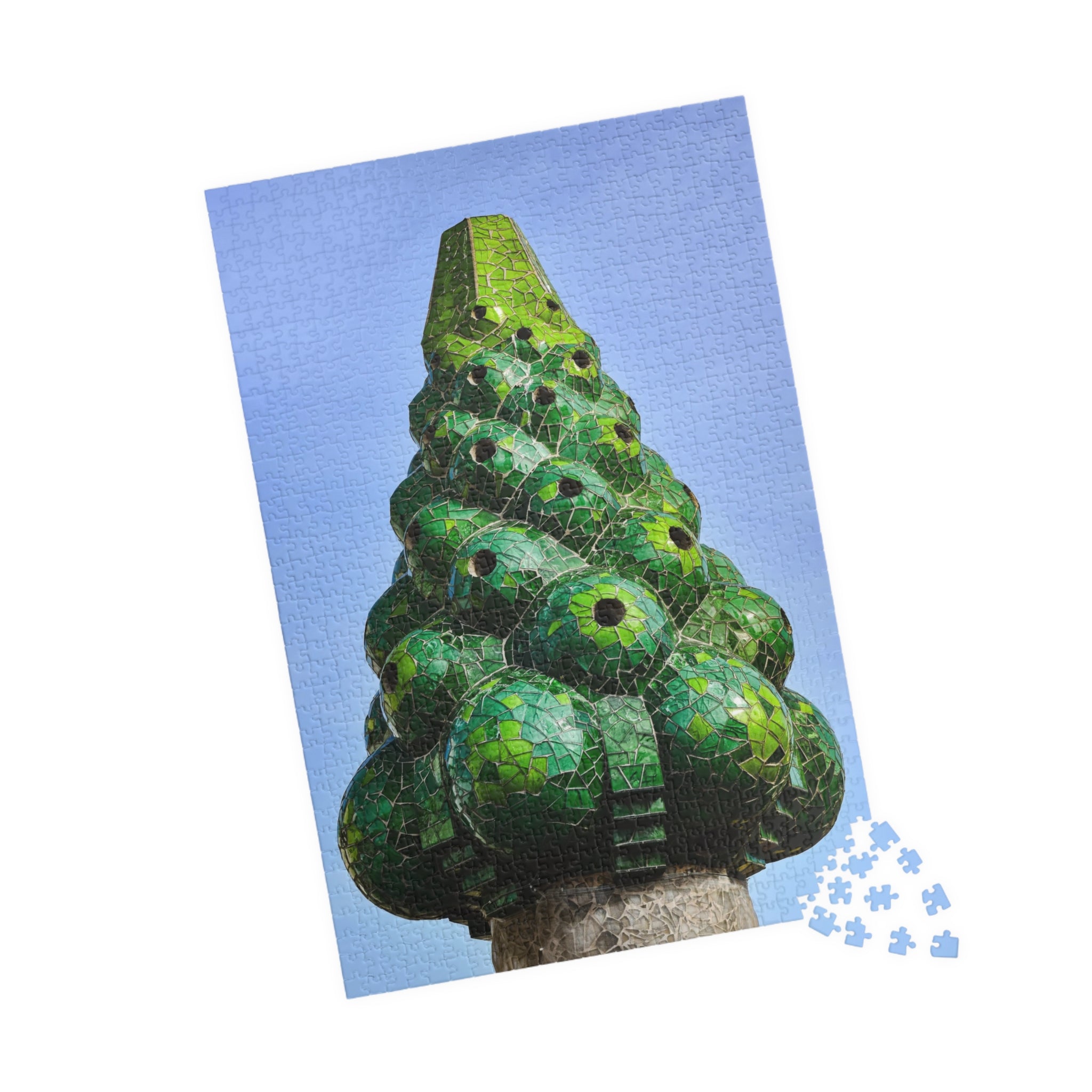 Rompecabezas de mosaico — Puzzle arquitectónico  inspirado en la chimenea verde del Palau Güell - Magic Dreams Collection