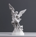 Estatua de San Miguel Arcángel – Magic Dreams Collection