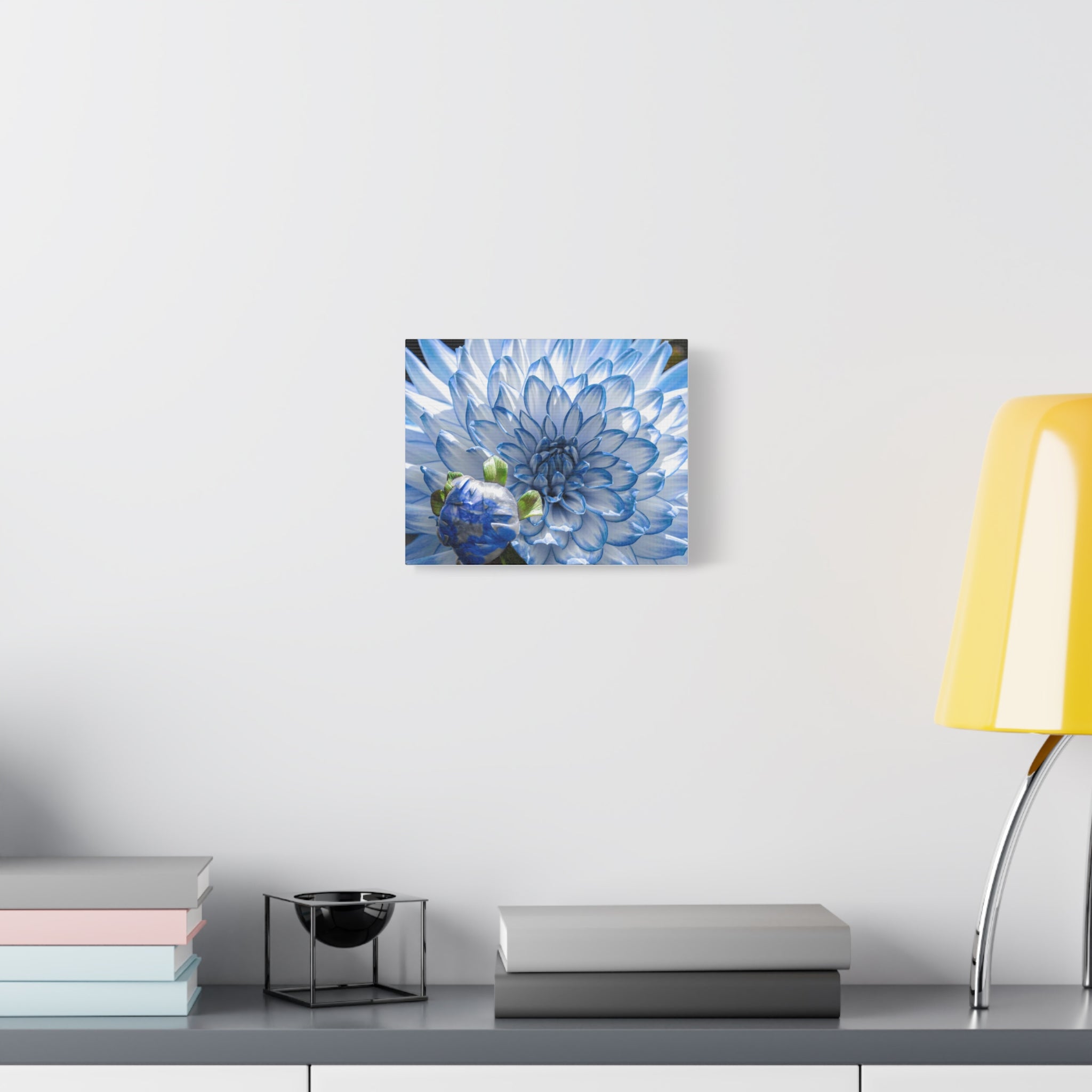 Crisantemo – Flor de la Calma Interior  – Magic Dreams Collection – Floral Canvas Premium