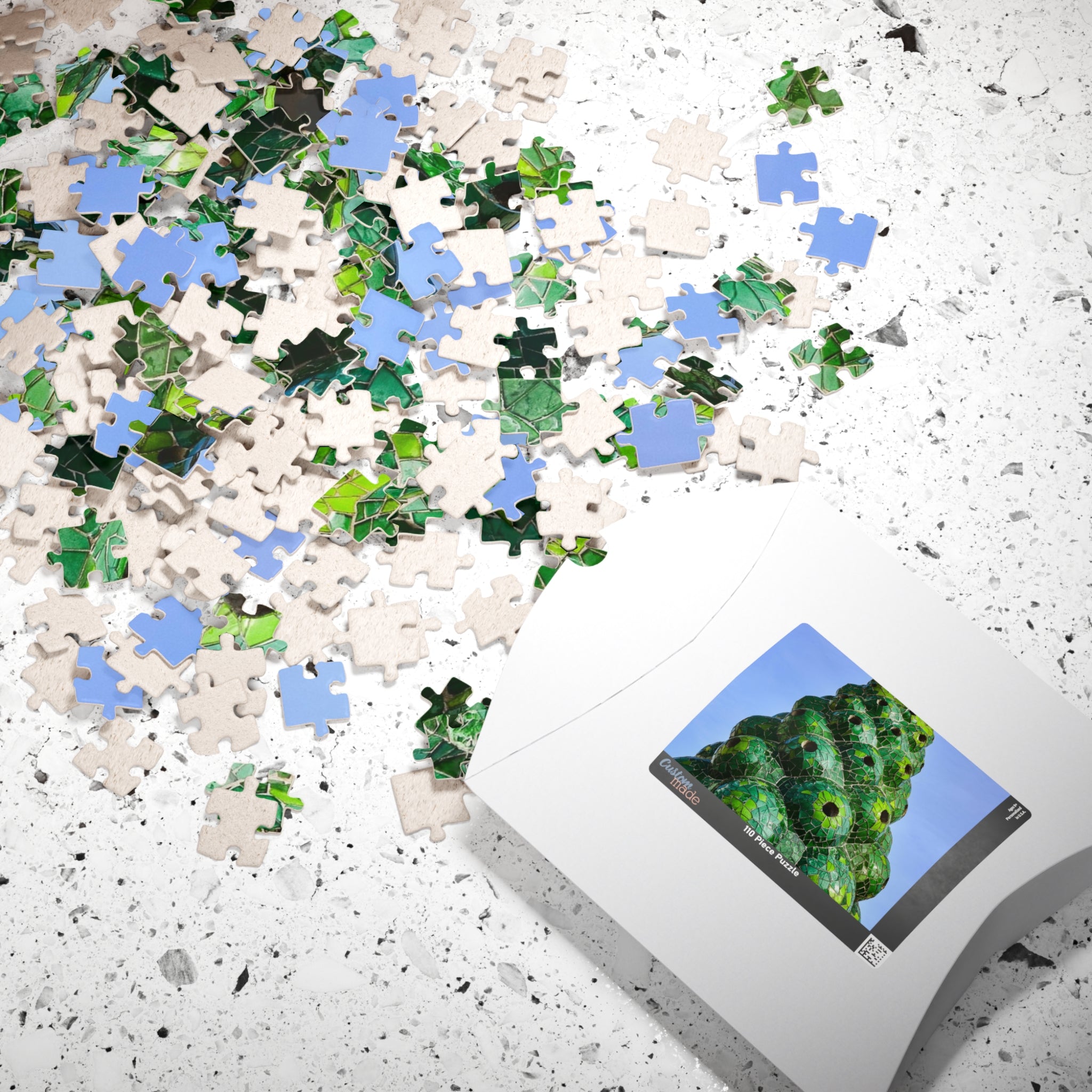 Rompecabezas de mosaico — Puzzle arquitectónico  inspirado en la chimenea verde del Palau Güell - Magic Dreams Collection