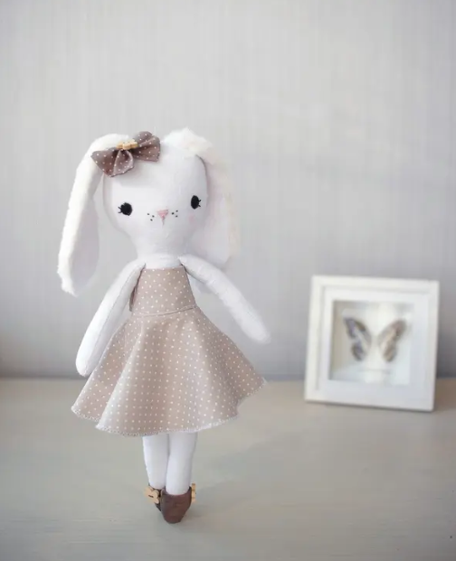 Muñeca Conejo Mamá y Bebé — 35 cm, hecha a mano (Magic Dreams Collection)