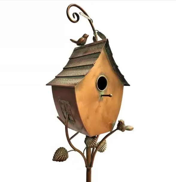 Casita de Pájaros de Hierro con Piqueta para Jardín — Cobre Envejecido - Magic Dreams Collection